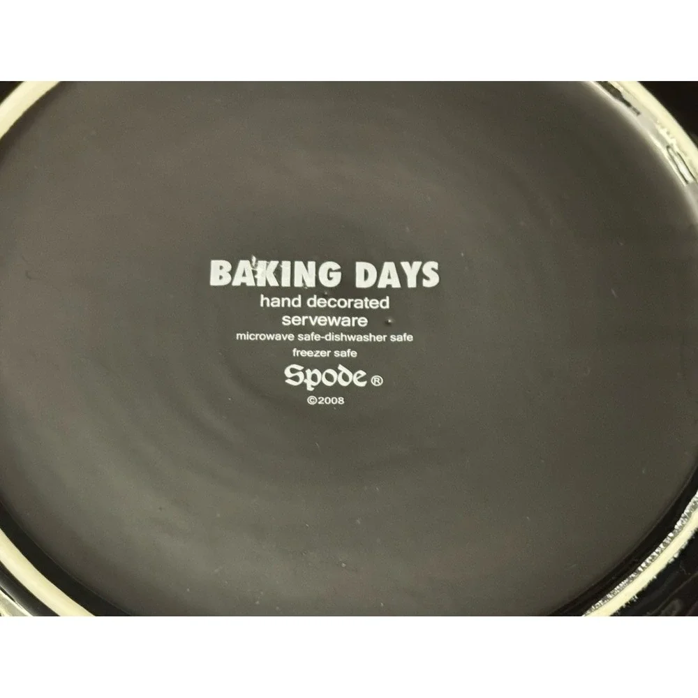 Spode Baking Days Black & White Polka Dot 12 3/4
